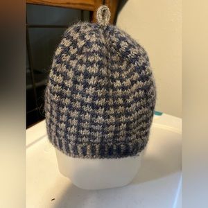 Hand made knit beanie - navy and gray